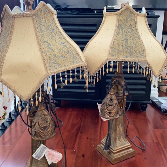 Table lamp - Picture 1 of 7